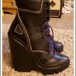 Diesel platform lace up boots size 7
